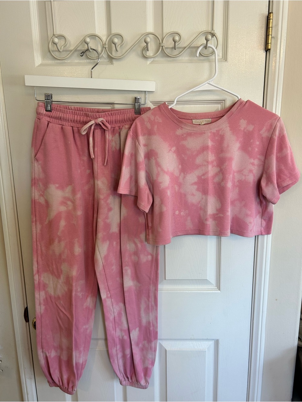 Cloud Ten Pink Tie-Dye Cropped Tee and Sweatpant Matching Set Size M